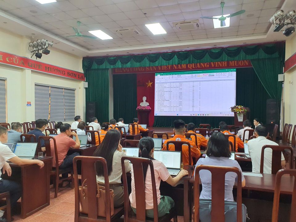 Công ty Điện lực Sơn La tổ chức đào tạo nghiệp vụ đo bóc khối lượng và lập dự toán